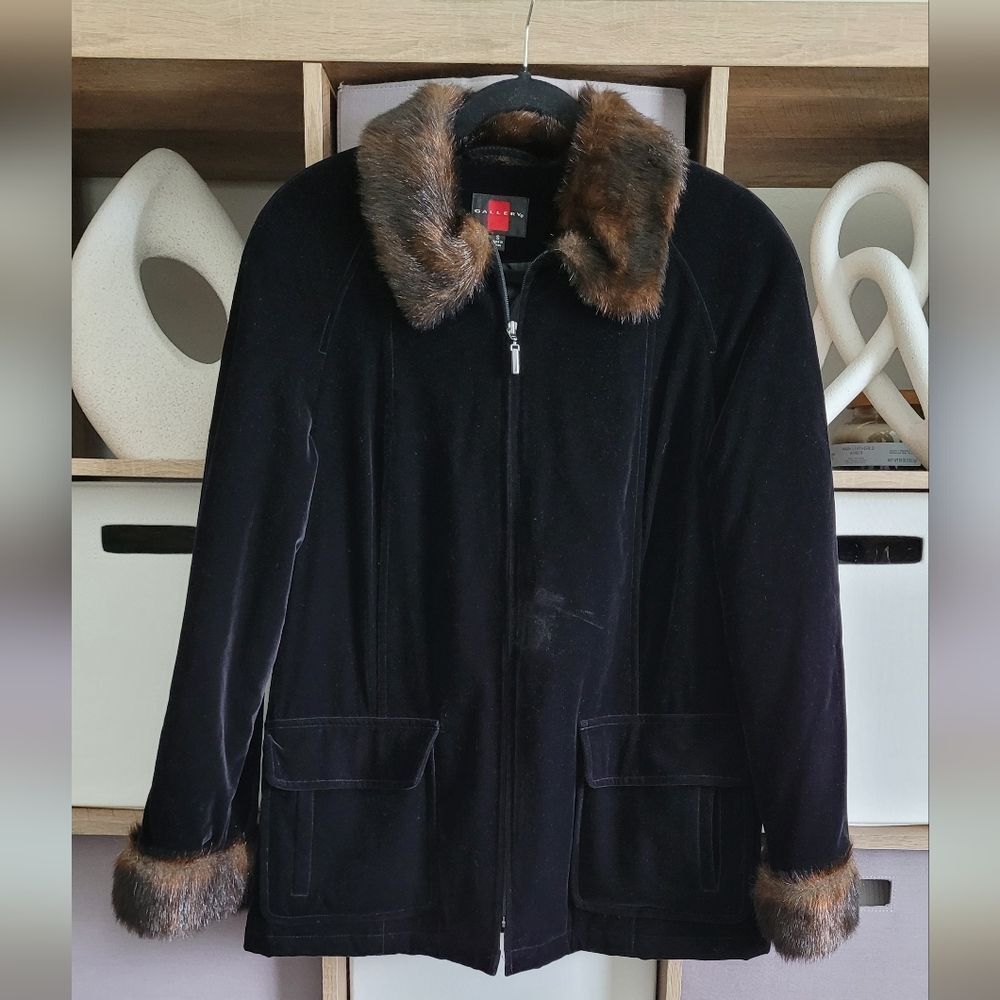Black GALLERY Jacket with Faux Fur Trim Size Small - Picture 2 of 16